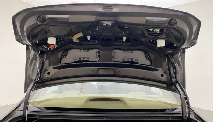 2014 Honda City 1.5L I-VTEC SV CVT, Petrol, Automatic, 52,332 km, Boot Door Open