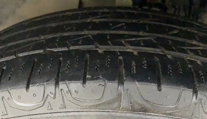 2019 Jeep Compass SPORT PLUS 2.0 DIESEL, Diesel, Manual, 45,236 km, Left Front Tyre Tread