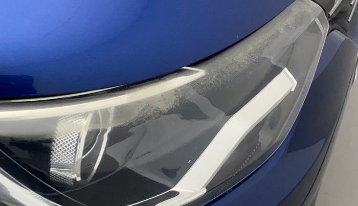 2020 Renault TRIBER RXT, Petrol, Manual, 56,794 km, Right headlight - Minor scratches