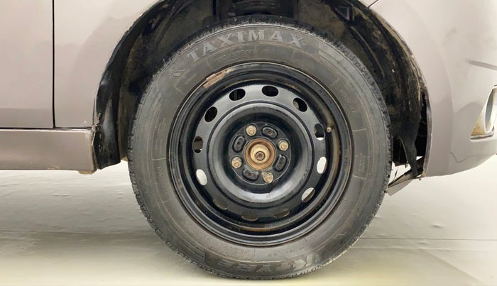 2016 Tata Tiago XZ PETROL, CNG, Manual, 74,519 km, Right Front Wheel