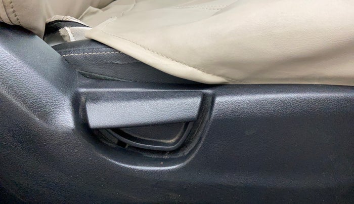 2018 Hyundai NEW SANTRO SPORTZ AMT, Petrol, Automatic, 84,985 km, Driver Side Adjustment Panel