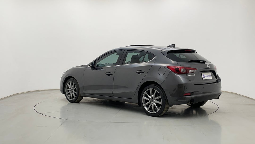 Left Back Diagonal (45- Degree) View