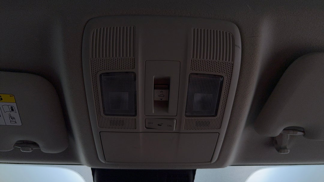 On-Roof Controls/Sunglass holder