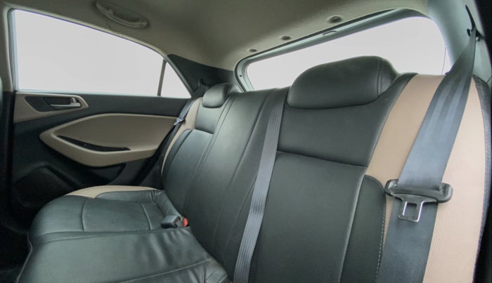 2016 Hyundai Elite i20 MAGNA 1.2, Petrol, Manual, 91,720 km, Right Side Rear Door Cabin
