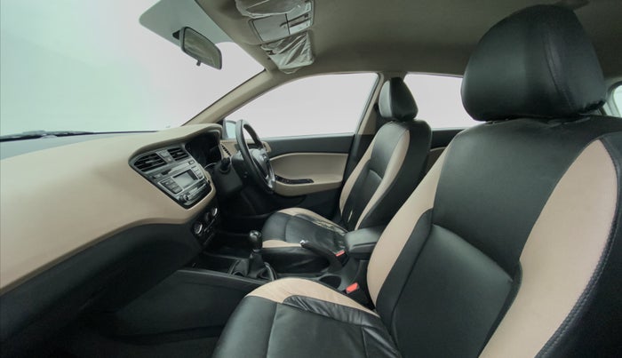 2016 Hyundai Elite i20 MAGNA 1.2, Petrol, Manual, 91,720 km, Right Side Front Door Cabin