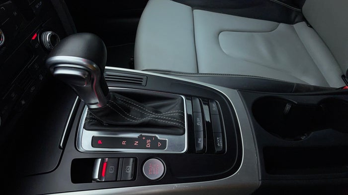 Audi A5-Gear Lever