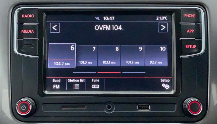 2019 Volkswagen Polo HIGHLINE PLUS 1.0, Petrol, Manual, 42,872 km, Infotainment System
