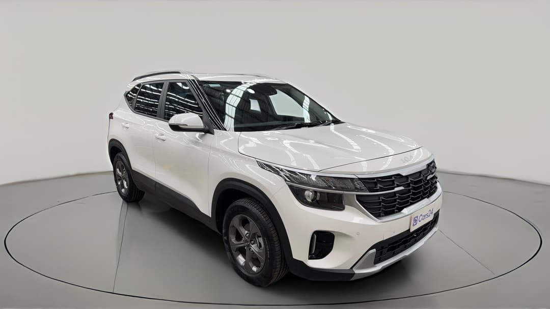 2025 Kia Seltos S (FWD), Automatic, 3516 km, Right Front Diagonal (45- Degree) View