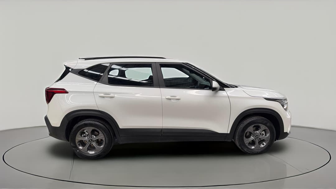 2025 Kia Seltos S (FWD), Automatic, 3516 km, Right Side View