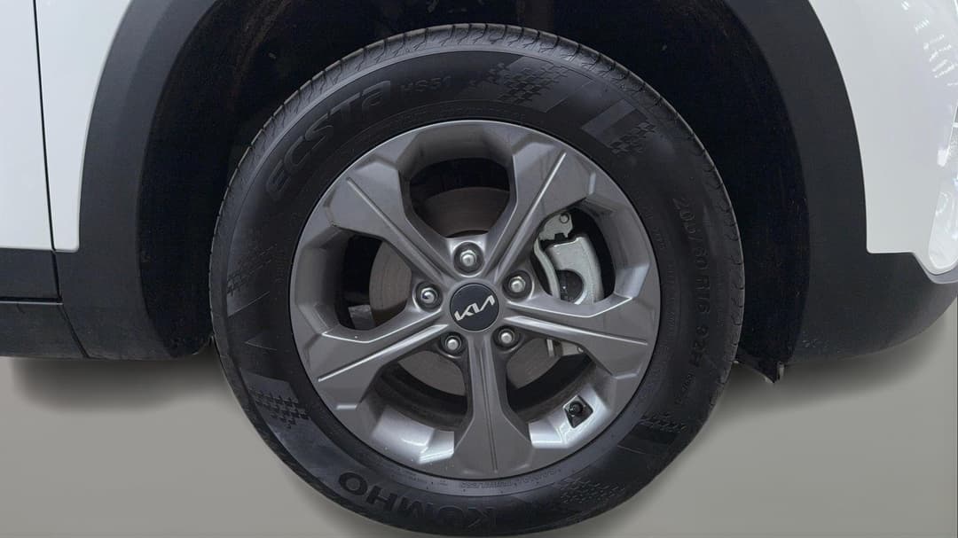 2025 Kia Seltos S (FWD), Automatic, 3516 km, Right Front Wheel