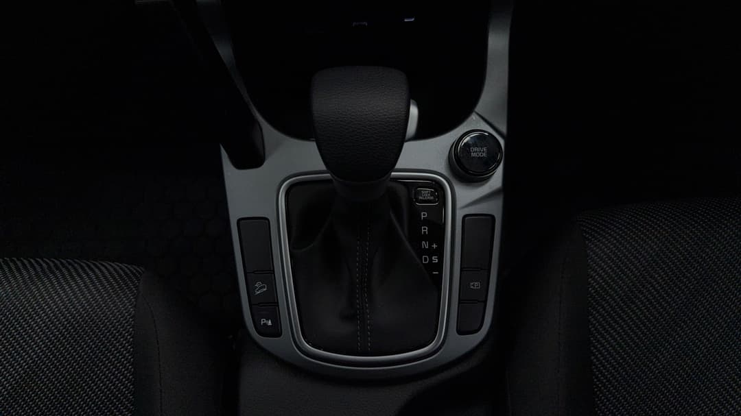 2025 Kia Seltos S (FWD), Automatic, 3516 km, Gear Lever 