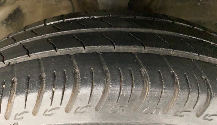 2019 Maruti S PRESSO VXI+, Petrol, Manual, 95,153 km, Right Front Tyre Tread