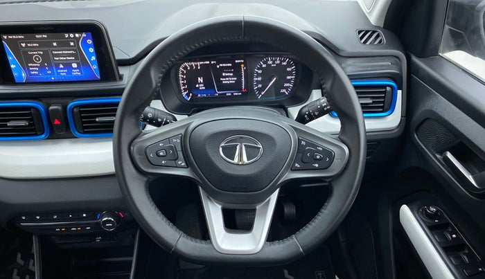 2022 Tata PUNCH CREATIVE  AMT, Petrol, Automatic, 1,418 km, Steering Wheel Close Up