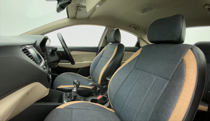 2018 Hyundai Verna 1.6 VTVT SX, Petrol, Manual, 65,850 km, Right Side Front Door Cabin