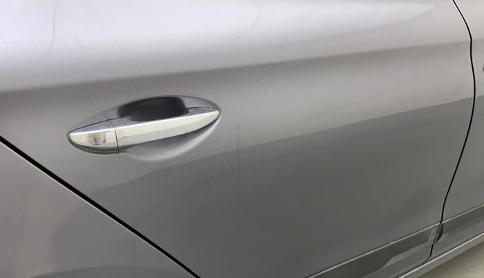 2015 Hyundai Elite i20 ASTA 1.2 (O), Petrol, Manual, 64,424 km, Right rear door - Slightly dented