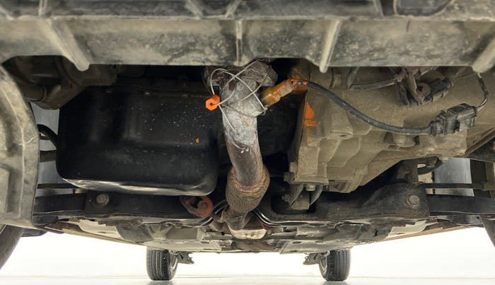 2014 Volkswagen Vento HIGHLINE PETROL, Petrol, Manual, 62,625 km, Front Underbody