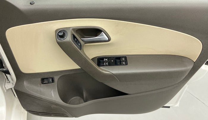 2014 Volkswagen Vento HIGHLINE PETROL, Petrol, Manual, 62,625 km, Driver Side Door Panels Control
