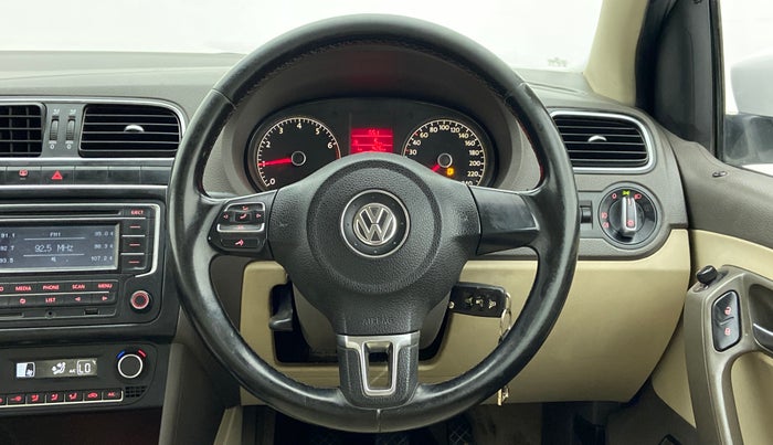 2014 Volkswagen Vento HIGHLINE PETROL, Petrol, Manual, 62,625 km, Steering Wheel Close Up