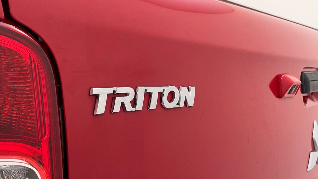 Badge (Boot Left Side)