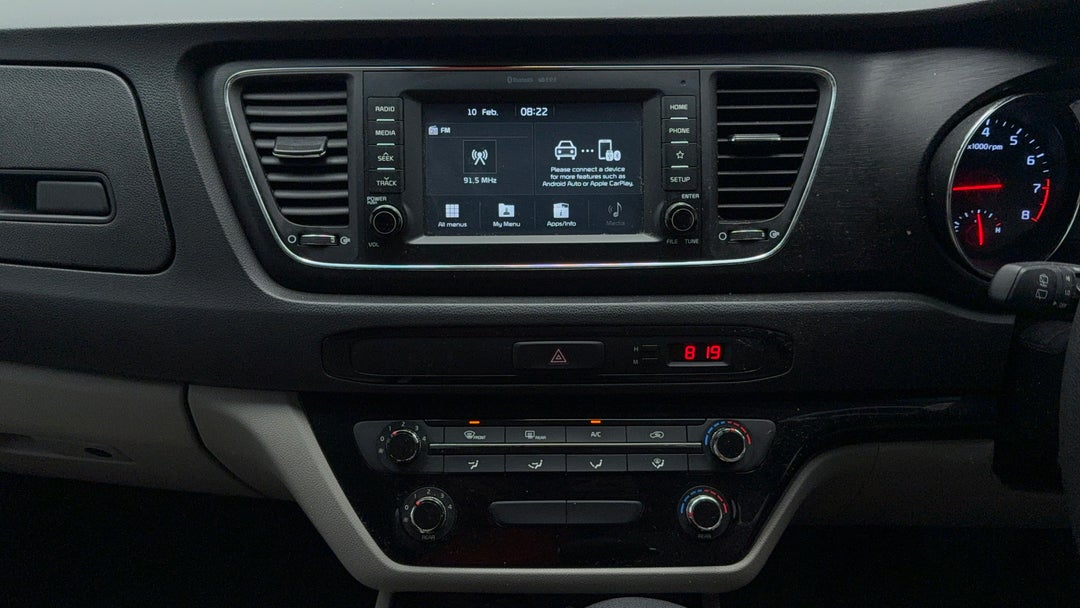 2018 Kia Carnival S, Automatic, 115788 km, Center Console