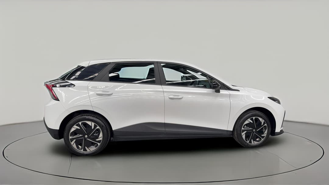 2025 MG Mg4 Excite 51 125kw, Automatic, 11405 km, Right Side View