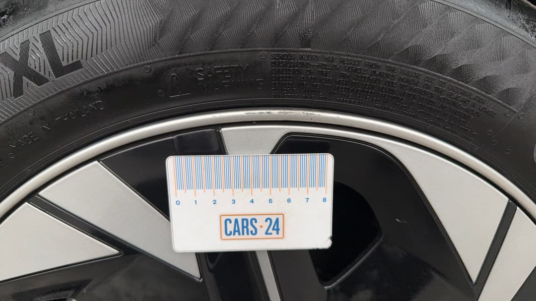 2025 MG Mg4 Excite 51 125kw, Automatic, 11405 km, Wheels Rim Front RHS Gutter Rash