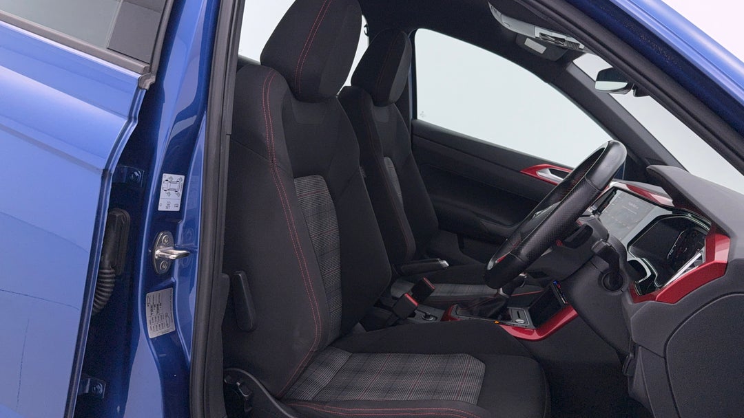 2022 Volkswagen Polo Gti, Automatic, 70992 km, Right Side Front Door Cabin View