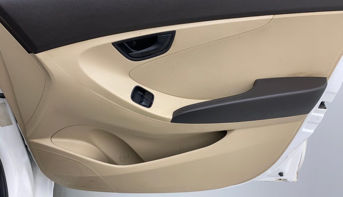 2017 Hyundai Eon ERA PLUS, Petrol, Manual, 67,991 km, Driver Side Door Panels Control