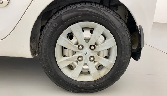 2017 Hyundai Eon ERA PLUS, Petrol, Manual, 67,991 km, Left Rear Wheel