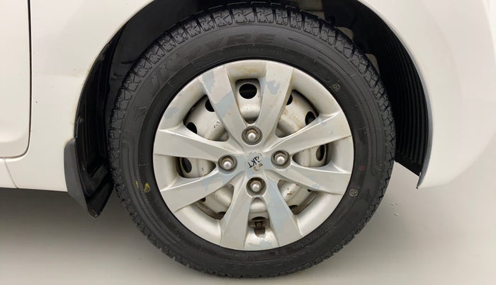 2017 Hyundai Eon ERA PLUS, Petrol, Manual, 67,991 km, Right Front Wheel