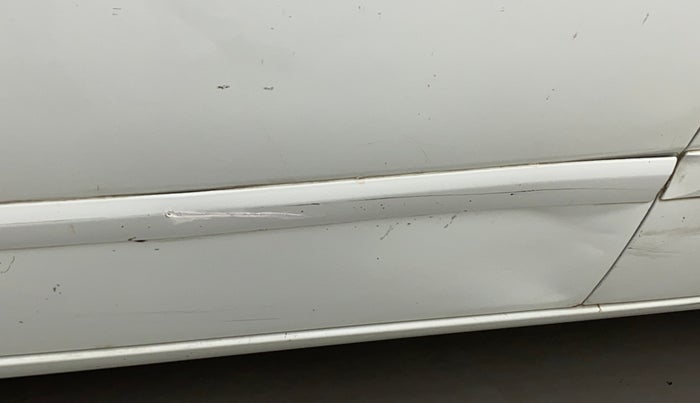 2012 Hyundai i10 SPORTZ 1.2, Petrol, Manual, 40,577 km, Front passenger door - Slight discoloration