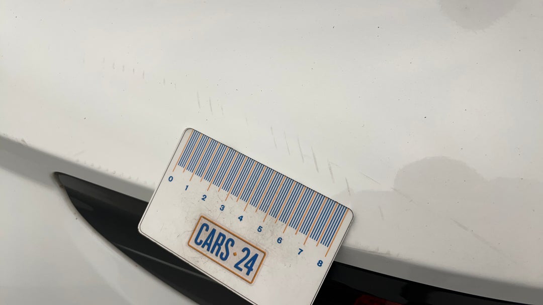 Quarter Panel Rear LHS Scuff