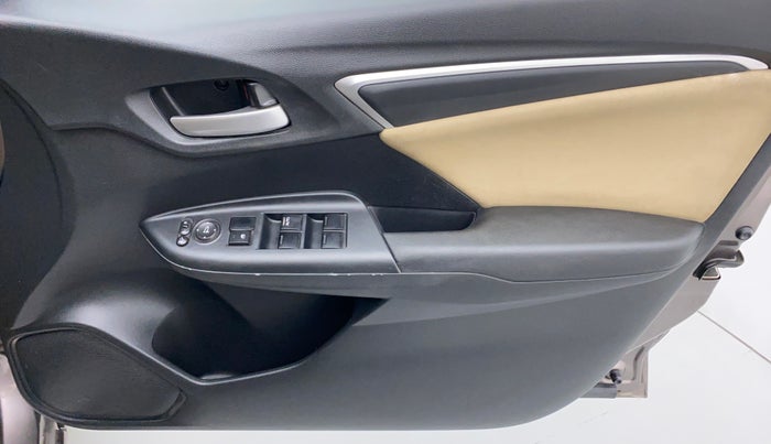 2016 Honda Jazz 1.2 V AT, Petrol, Automatic, 87,741 km, Driver Side Door Panels Control