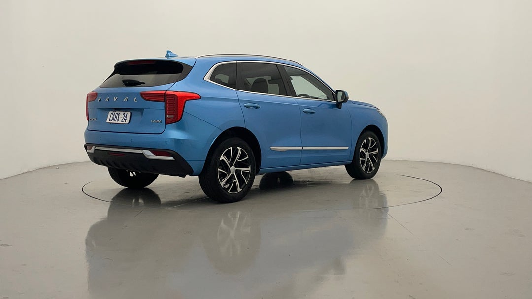 Right Back Diagonal (45- Degree) View