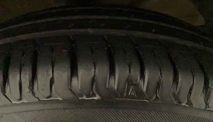 2018 Maruti Dzire VXI AMT, Petrol, Automatic, 24,209 km, Left Rear Tyre Tread