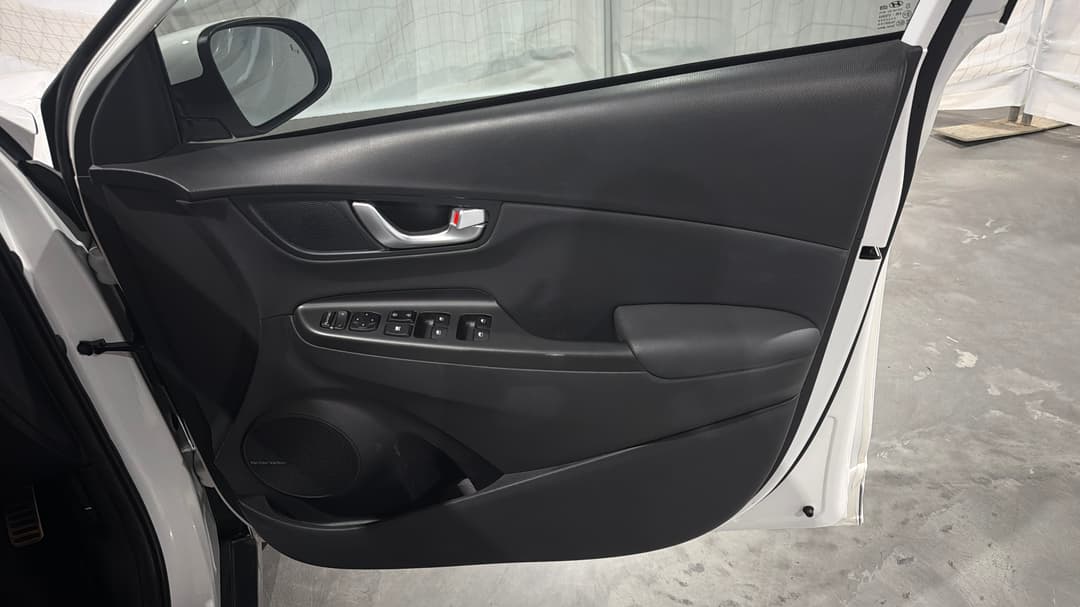 2023 Hyundai Kona Elite Electric Std Range, Automatic, 13490 km, Speaker View