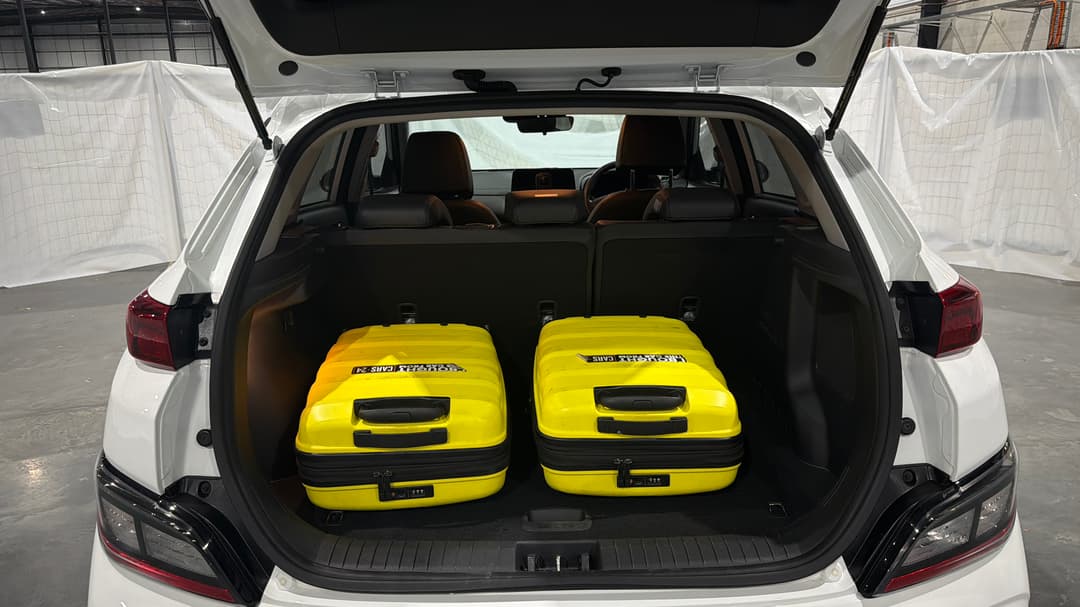 2023 Hyundai Kona Elite Electric Std Range, Automatic, 13490 km, Boot Inside View with Luggage