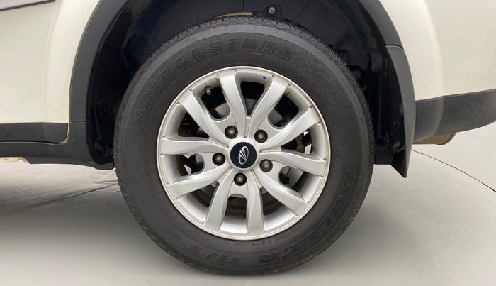 2020 Mahindra XUV500 W7 FWD, Diesel, Manual, 38,625 km, Left Rear Wheel