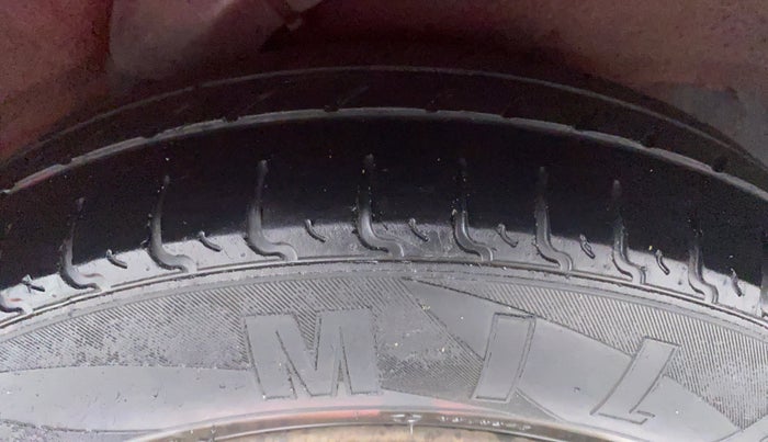 2009 Hyundai i10 MAGNA 1.2, Petrol, Manual, 66,698 km, Left Rear Tyre Tread