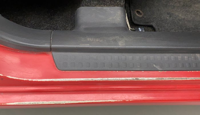 2011 Maruti Swift Dzire VDI, Diesel, Manual, 98,781 km, Right running board - Minor scratches