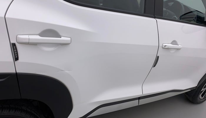 2022 Nissan MAGNITE XV EXECUTIVE, Petrol, Manual, 32,636 km, Right rear door - Minor scratches