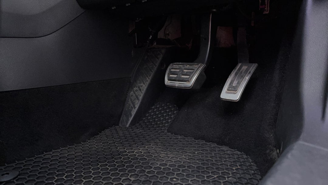 Pedals and Footmat