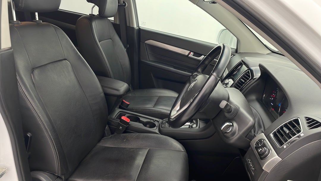 2018 Holden Captiva 7 Ltz (awd), Automatic, 56200 km, Right Side Front Door Cabin View