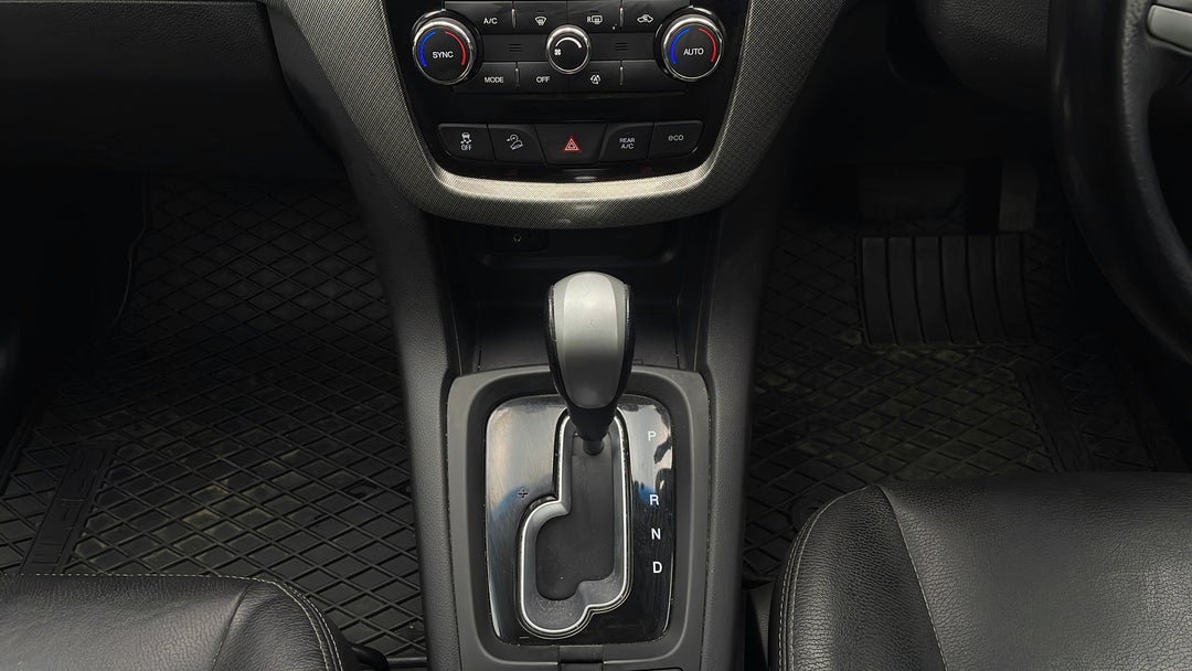 2018 Holden Captiva 7 Ltz (awd), Automatic, 56200 km, Gear Lever 