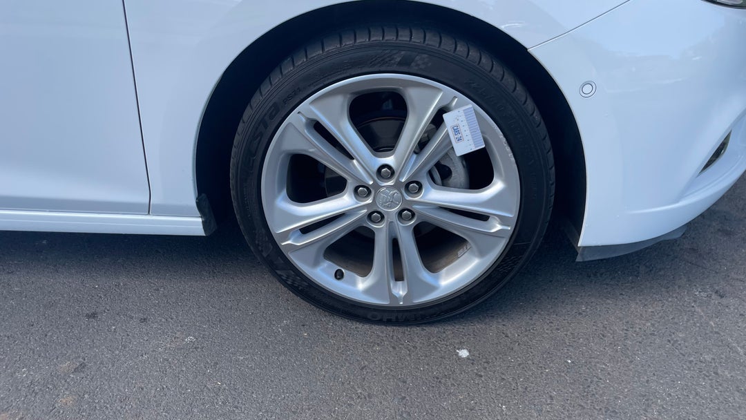 2017 Holden Astra Ltz, Automatic, 49980 km, Wheels Rim Front RHS Scratch