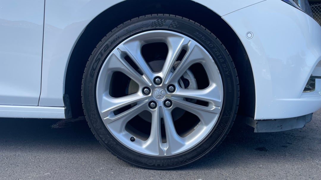 2017 Holden Astra Ltz, Automatic, 49980 km, Right Front Wheel