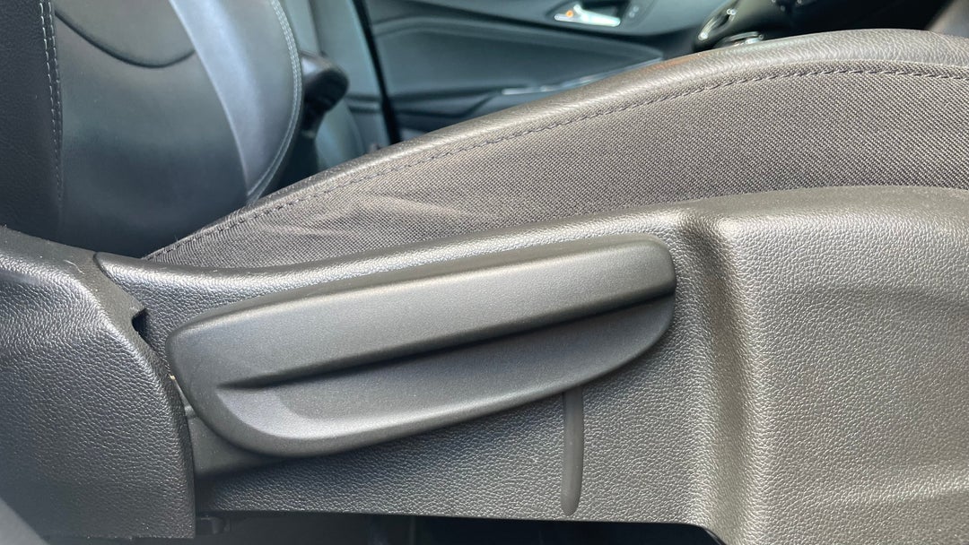 2017 Holden Astra Ltz, Automatic, 49980 km, Drivers Side Adjustment Panel