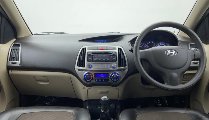 2013 Hyundai i20 MAGNA O 1.2, Petrol, Manual, 33,650 km, Dashboard View