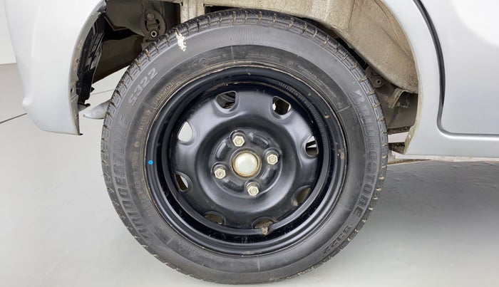 2017 Maruti Alto K10 VXI P, Petrol, Manual, 28,291 km, Right Rear Wheel