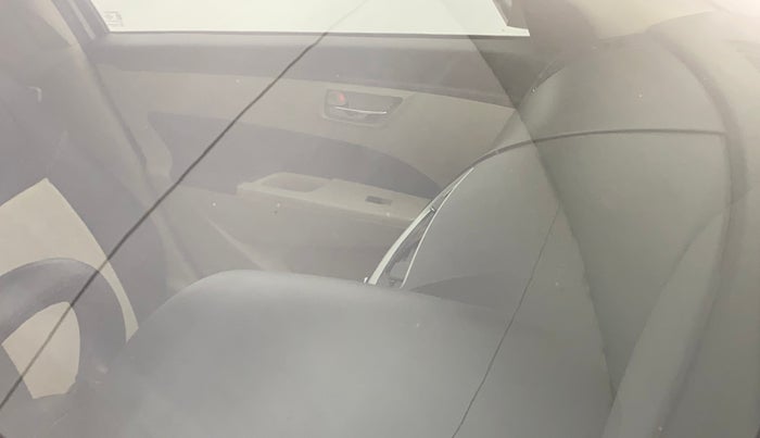 2016 Maruti Swift Dzire ZDI AMT, Diesel, Automatic, 94,069 km, Front windshield - Minor spot on windshield